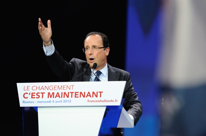 François Hollande termine son discours à Rennes - © Razak
