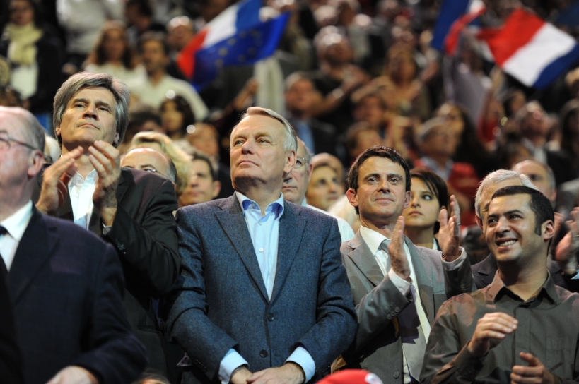 Jean-Marc Ayrault entouré de Manuel Valls, Stéphane Le Foll et Najat Vallaud-Belkacem à Bercy - © Razak